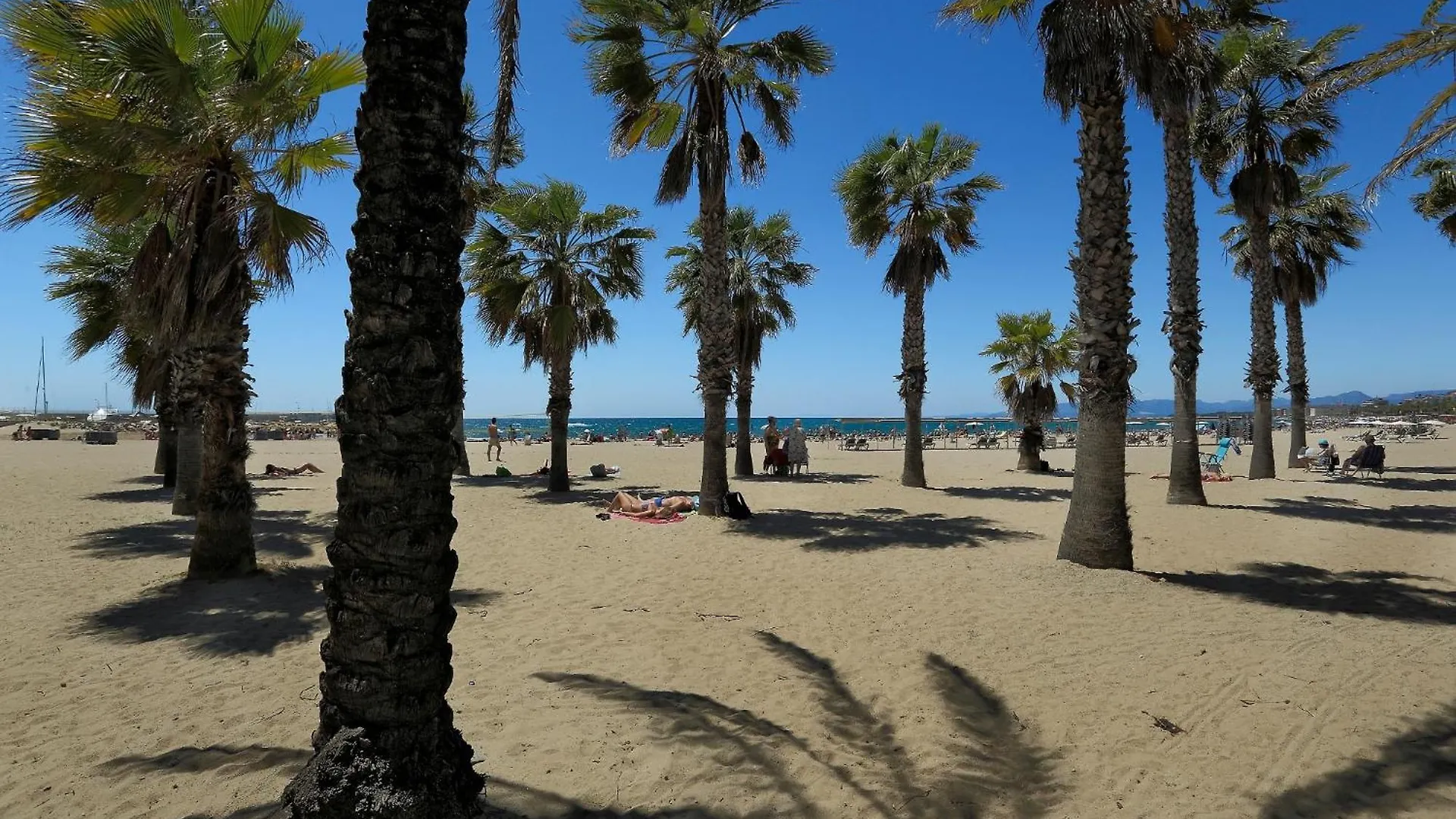Differentflats Palafox Apartment Salou